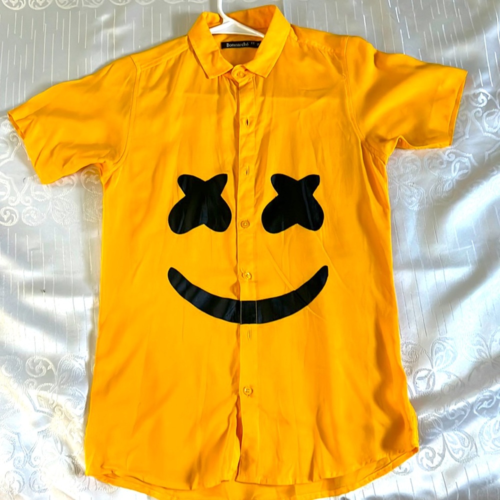 Smileee yellow Shirt _M size